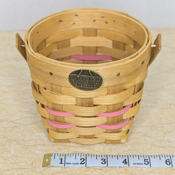 Vintage Peterboro Pretty In Pink  Gingham Liner Woven Small Feminine Basket - Picture 12 of 15